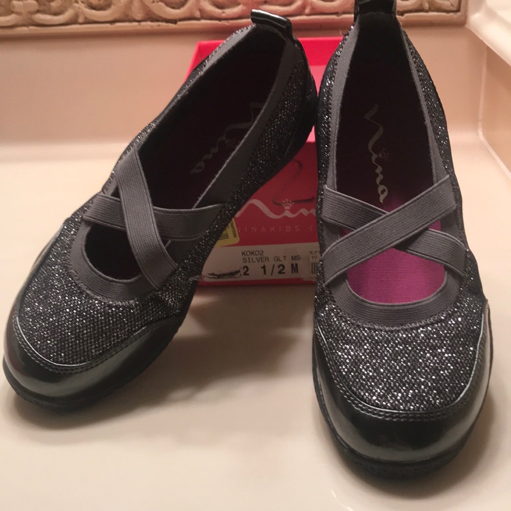 Nina black sparkle slip on dress shoes for girls